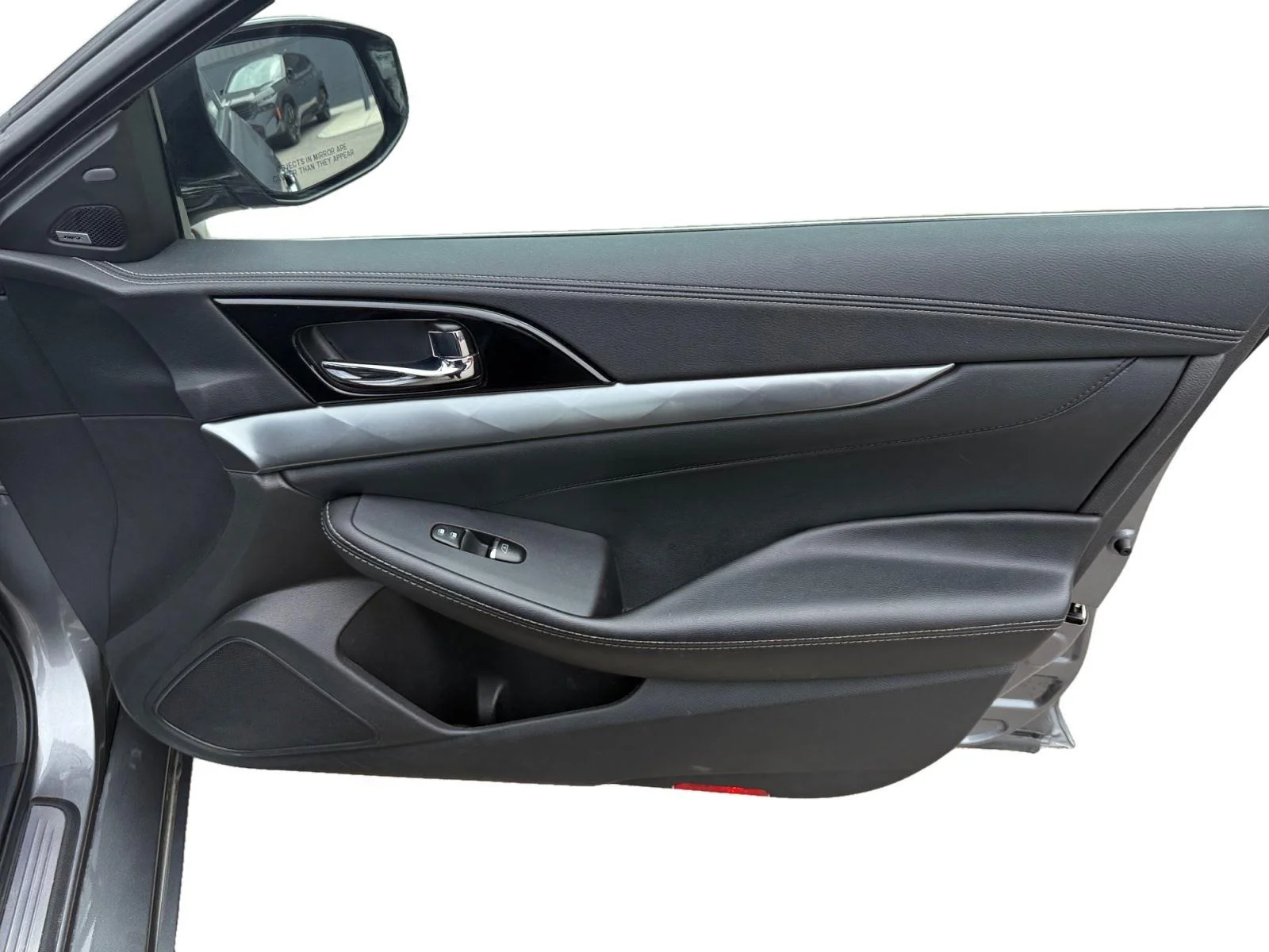 Used 2023 GRAY NISSAN SL SEDAN image 25