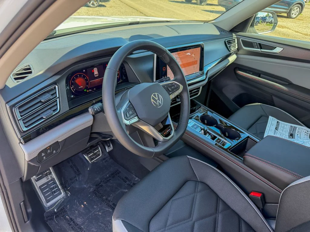 New 2026 Opal White Pearl Volkswagen 2.0T Peak Edition image 13