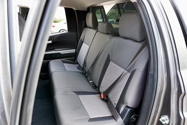 Used 2014  Toyota SR5 image 14