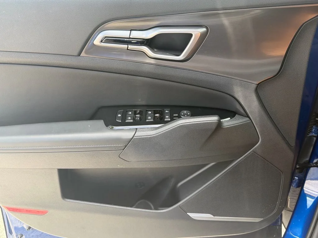 Used 2025 Blue Kia EX image 32