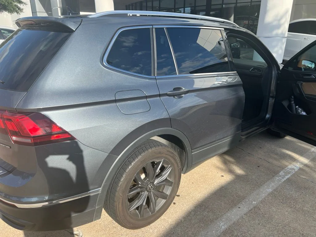 Used 2022 Gray Volkswagen 2.0T SE image 3