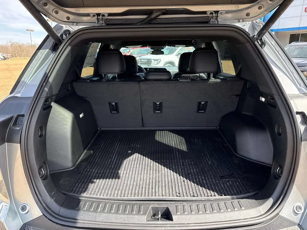 2026 Chevrolet Equinox LT - Photo 13