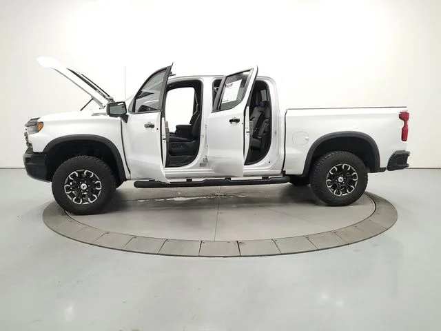 Used 2023 White Chevrolet ZR2 image 12