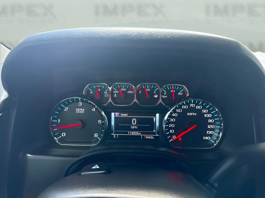 Used 2018 PEPPERDUST METALLIC Chevrolet Premier image 30