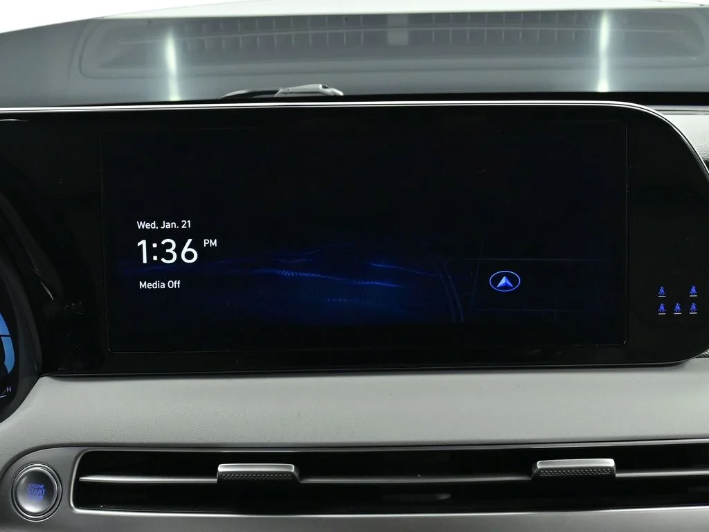 Certified Used 2024 Hyper White Hyundai SEL image 15