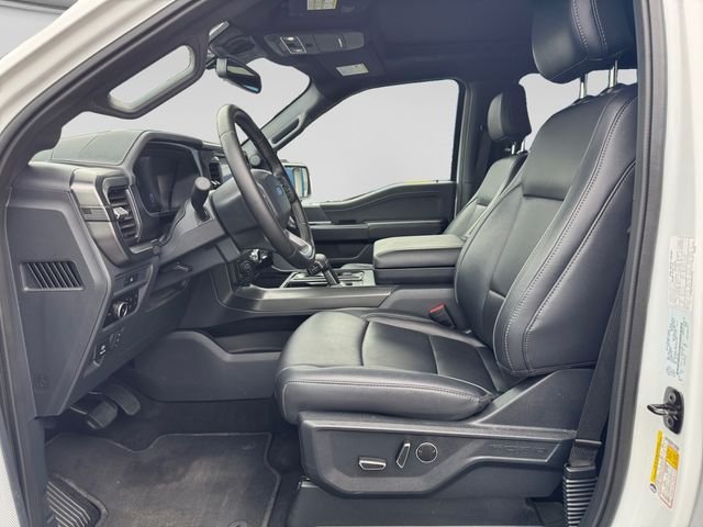 Used 2025 White Ford Lariat image 10