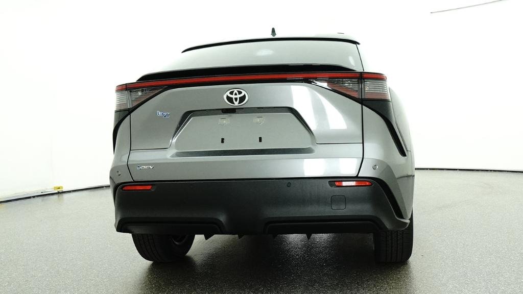 New 2026 Heavy Metal Toyota XLE image 5