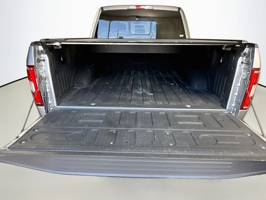 Used 2020 Magnetic Metallic Ford XLT image 25