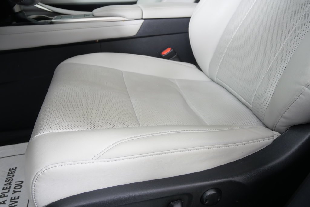 Used 2022 White Pearl Lexus 350 image 10