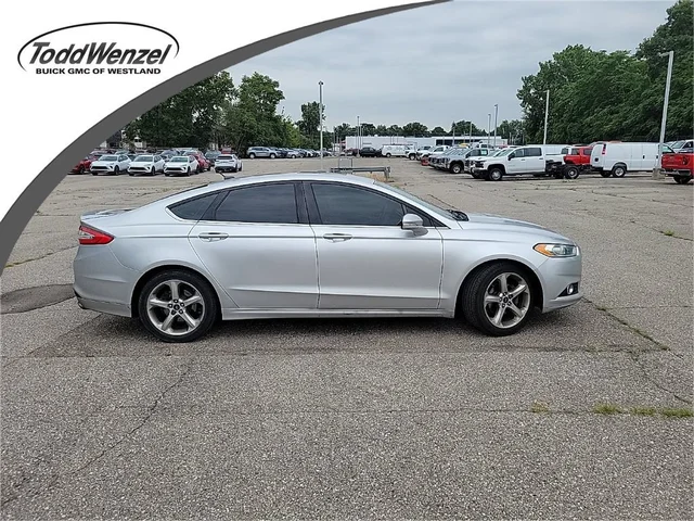 2014 Ford Fusion SE