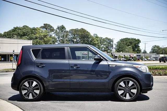 Used 2014 Fathom Blue Kia Exclaim image 8