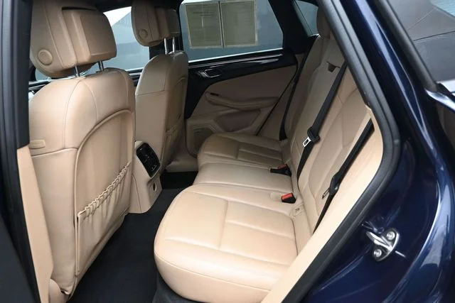 Used 2019 Blue Porsche Base image 9