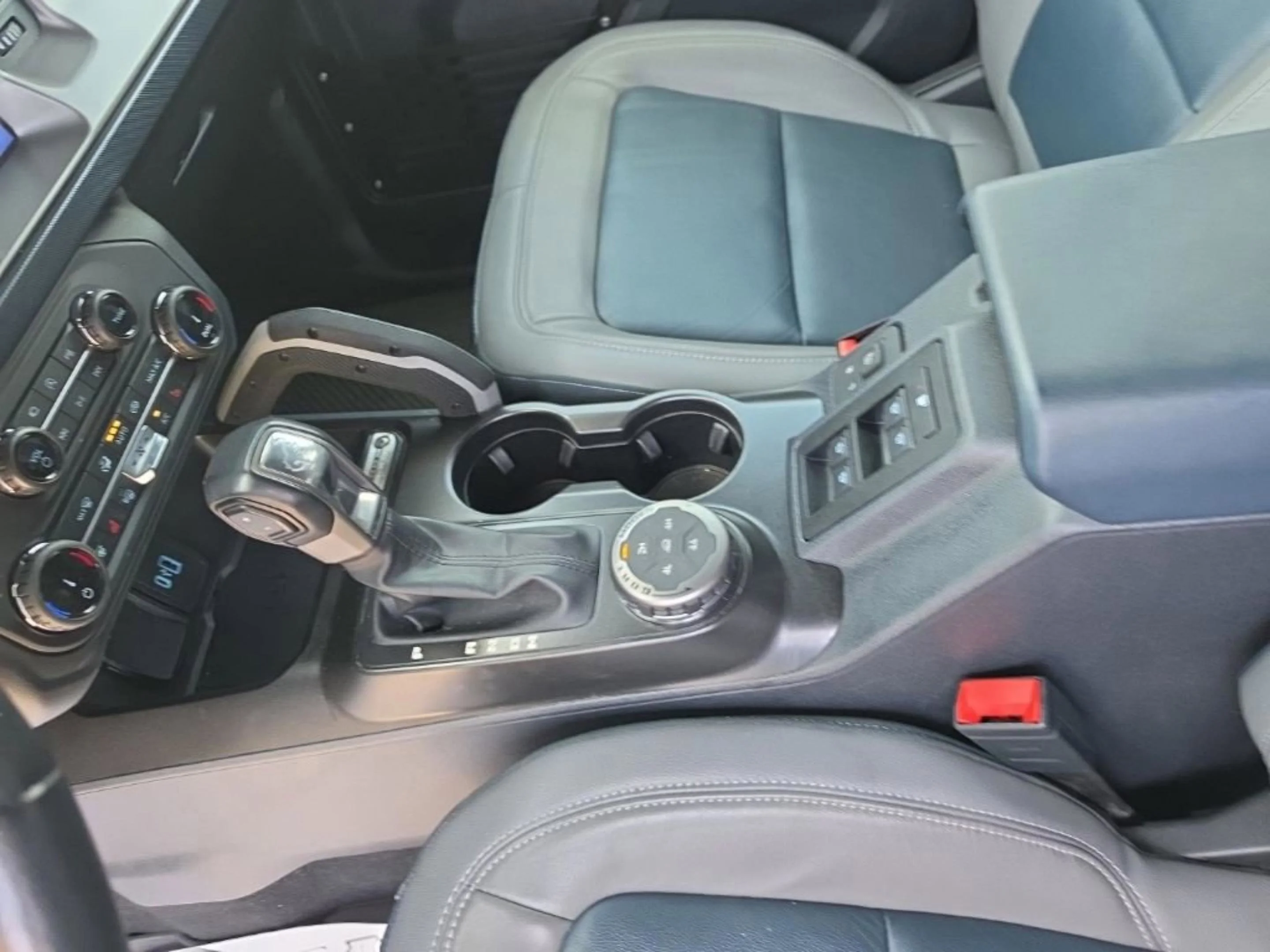 Used 2022 Gray Ford Outer Banks image 17