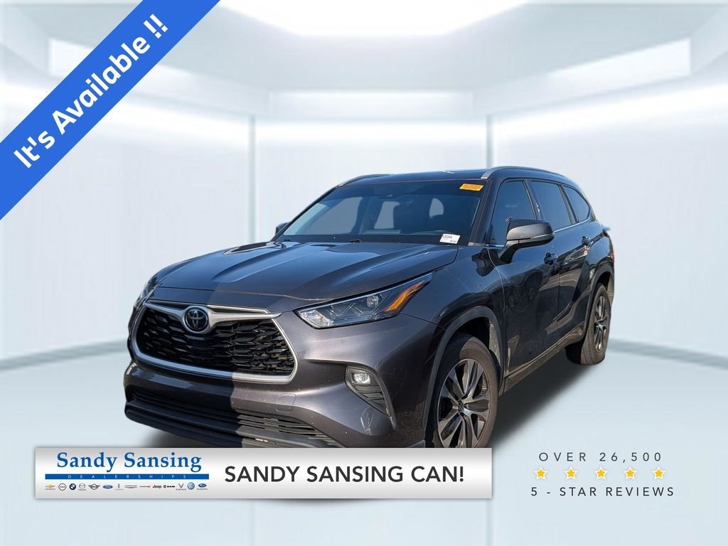 Used 2022 Gray Toyota XLE image 1
