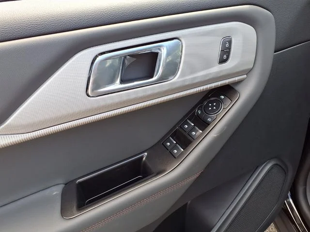 New 2026 Agate Black Metallic Ford Active image 11