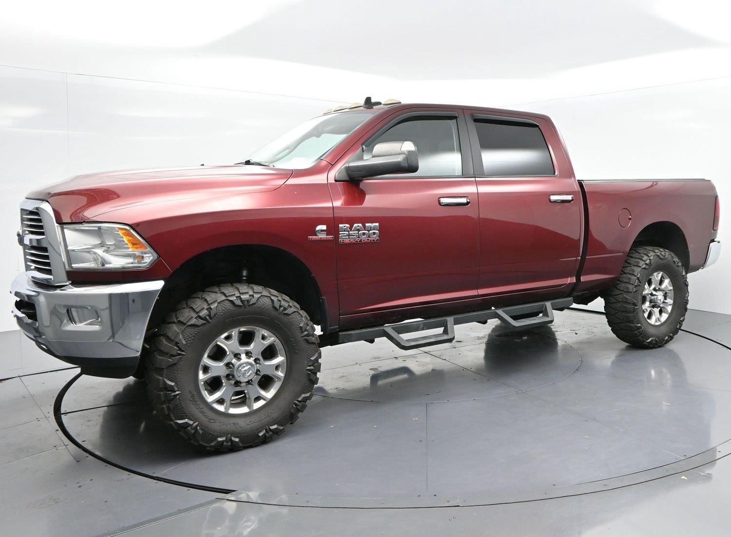 Used 2017 Delmonico Red Pearlcoat Ram Big Horn image 3