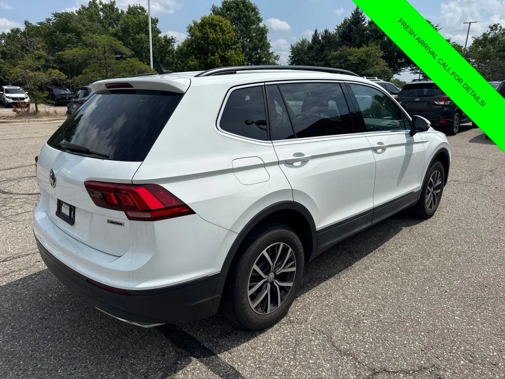 Used 2019 White Volkswagen 2.0T SE image 8