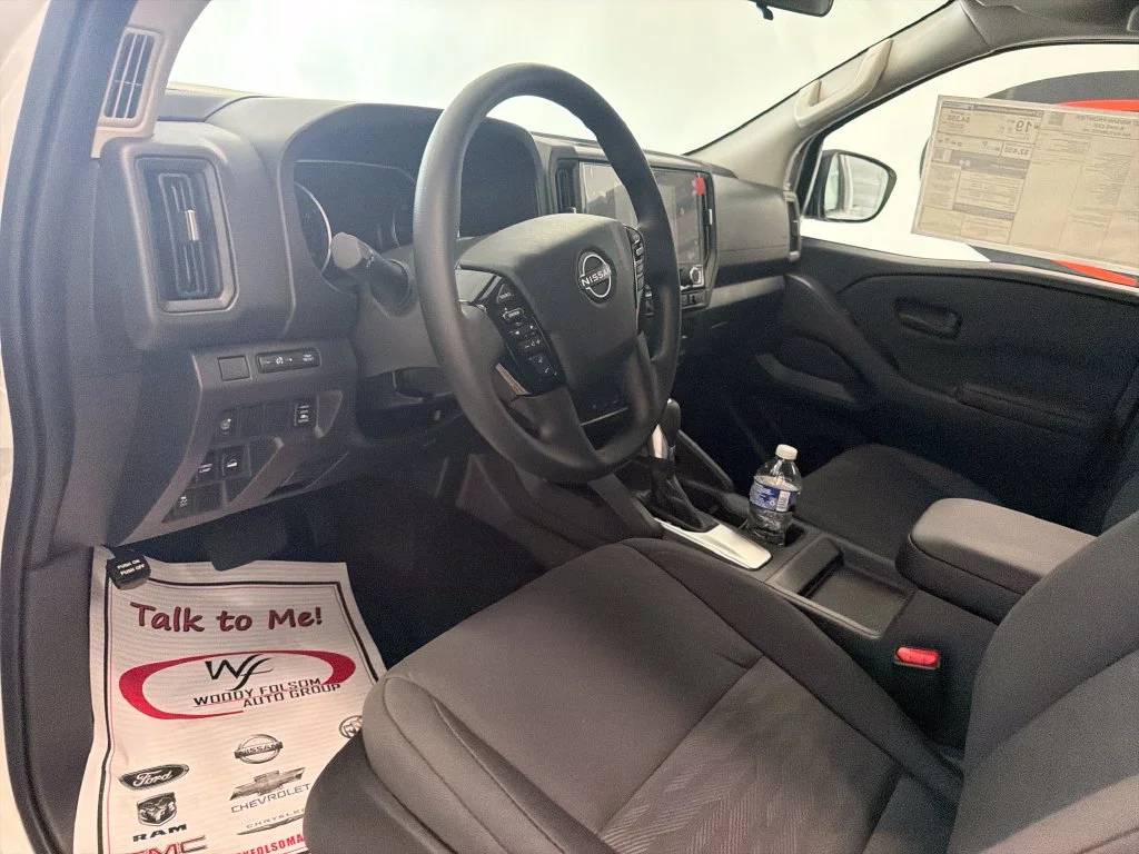 New 2027 Glacier White Nissan King Cab® S image 11