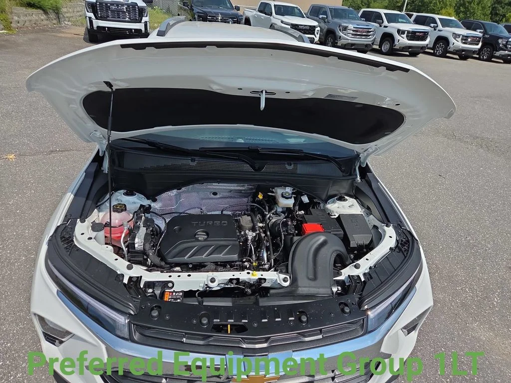 New 2026 White Chevrolet LT image 21