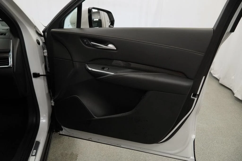 Used 2023 Crystal White Tricoat Cadillac Sport image 30