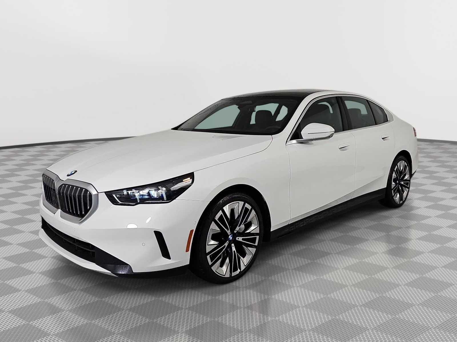 Used 2026 White BMW 540i xDrive image 4