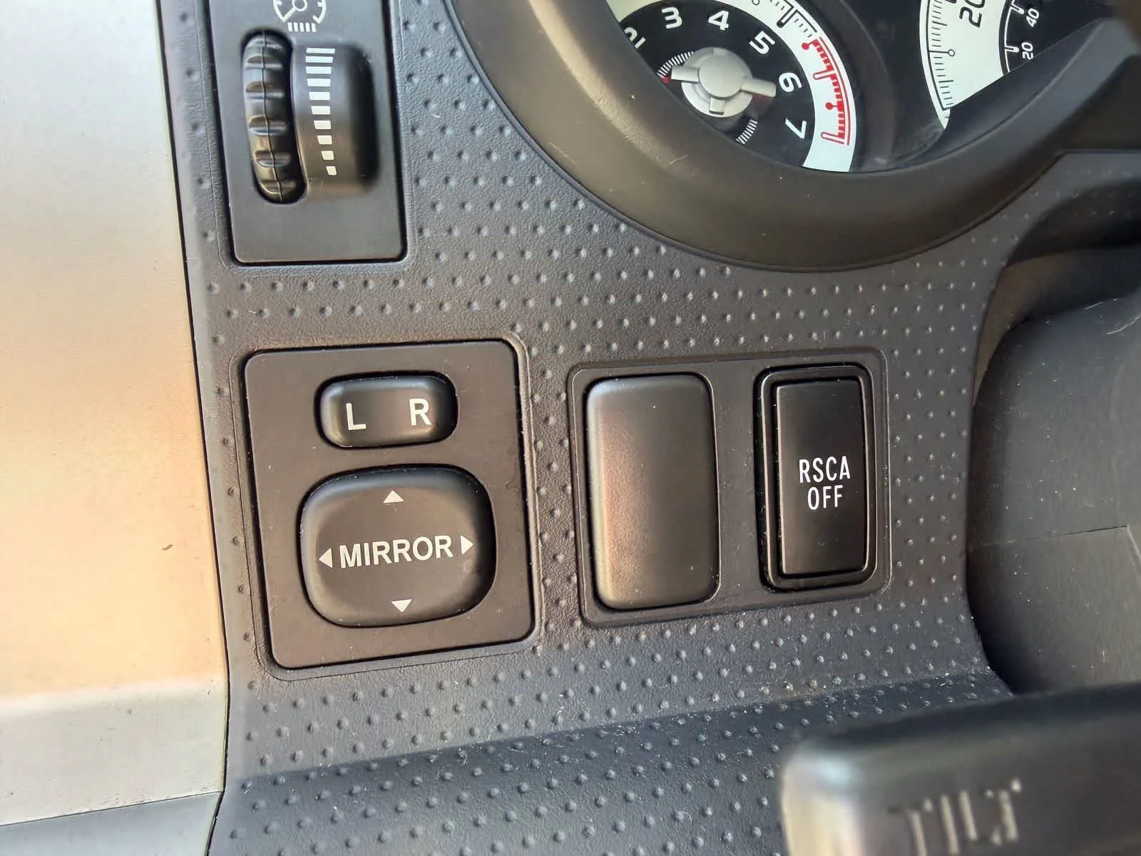 Used 2014 Magma Toyota  image 16
