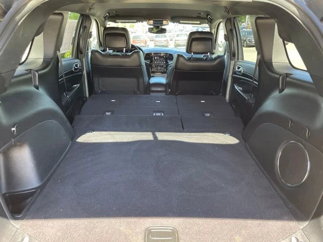 Used 2022 Sting-Gray Clearcoat Jeep Laredo X image 42