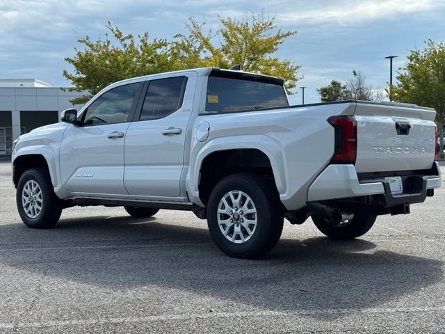 Used 2026 White Toyota SR5 image 6
