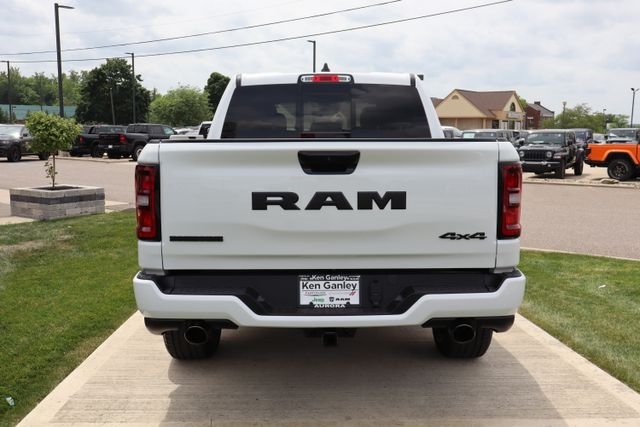 New 2026 Bright White Clear-Coat Exterior Paint RAM Big Horn image 36