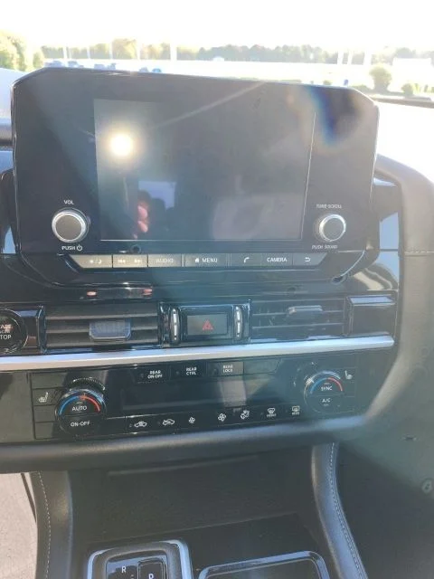 2025 Nissan Pathfinder SV - Photo 23