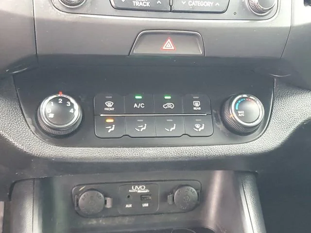Used 2013 Tan Kia LX image 19