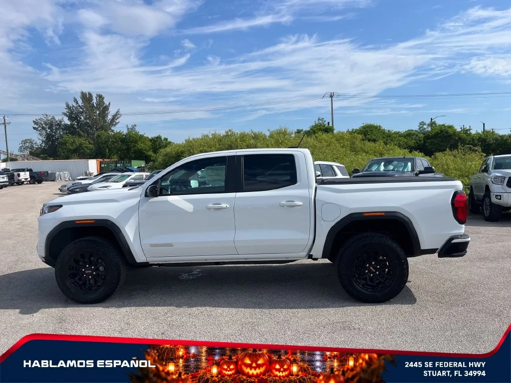 New 2026 Summit White GMC Elevation image 4