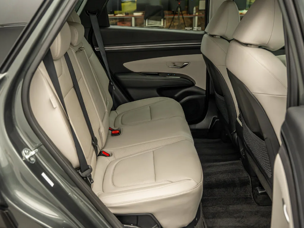 Used 2024 Amazon Gray Hyundai Limited image 45