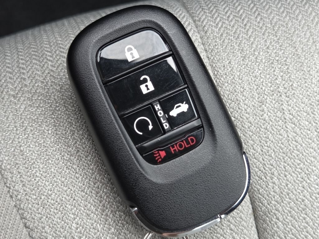 2025 Honda Accord SE - Photo 34