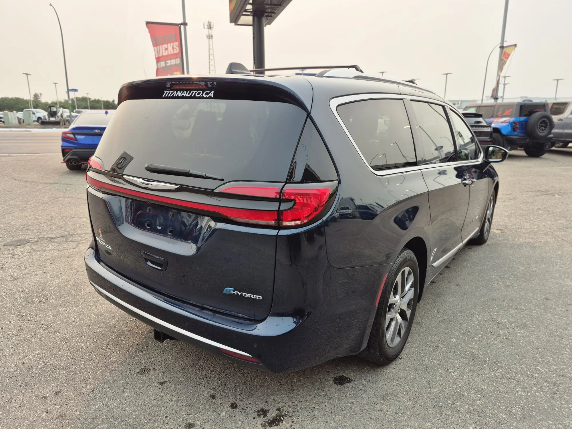 Certified Used 2023 Fathom Blue Pearl Chrysler Pinnacle*7 Pass | Cooled Leather | Rear Seat TVs | Nav | 360 Cam | Pano Roof | Htd Wheel | CarPlay image 14