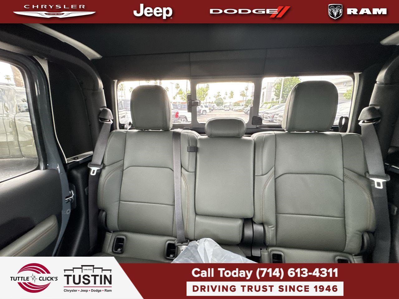 New 2026 Anvil Clear-Coat Exterior Paint Jeep Mojave X image 5