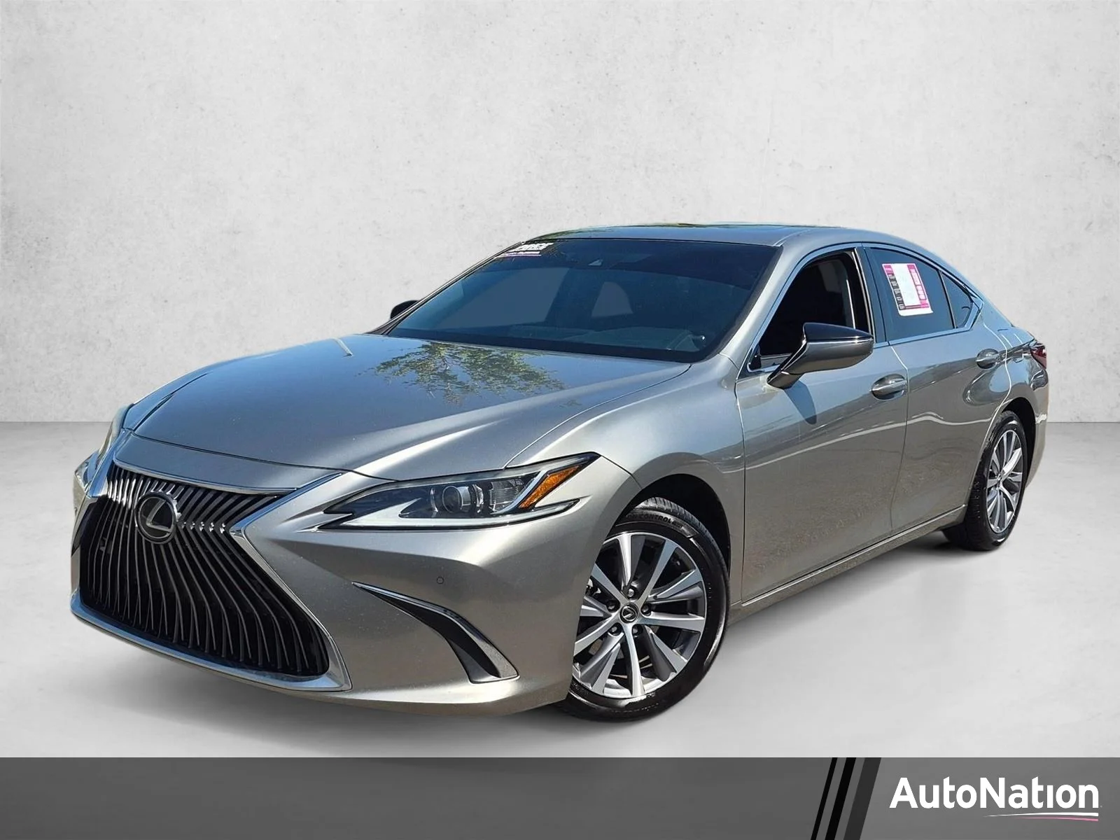 2019 Lexus ES