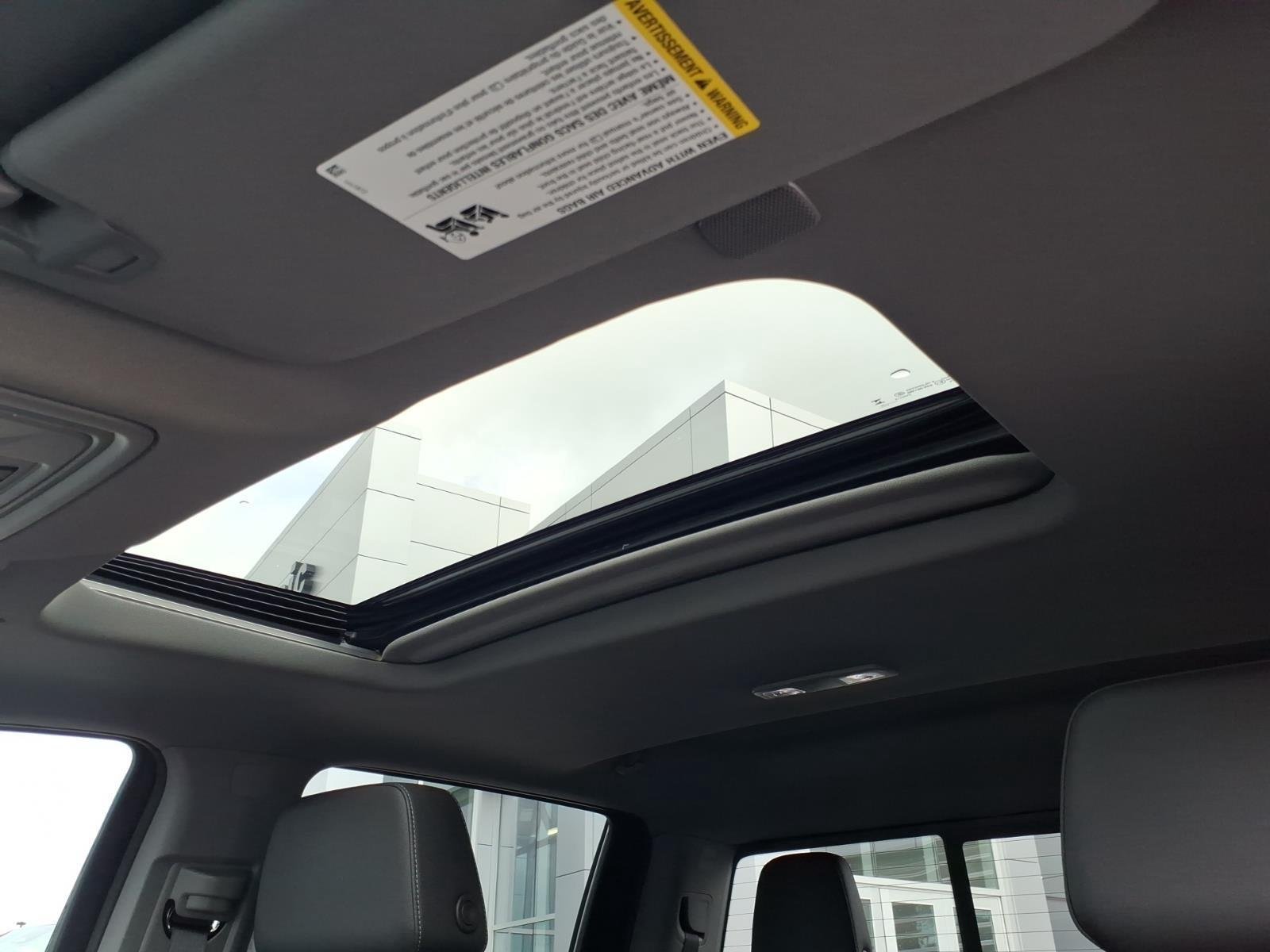 Used 2023 Onyx Black GMC SLT image 6