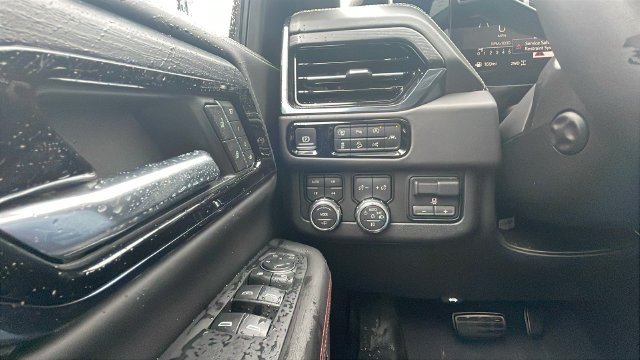 2026 GMC Yukon AT4 Ultimate - Photo 25