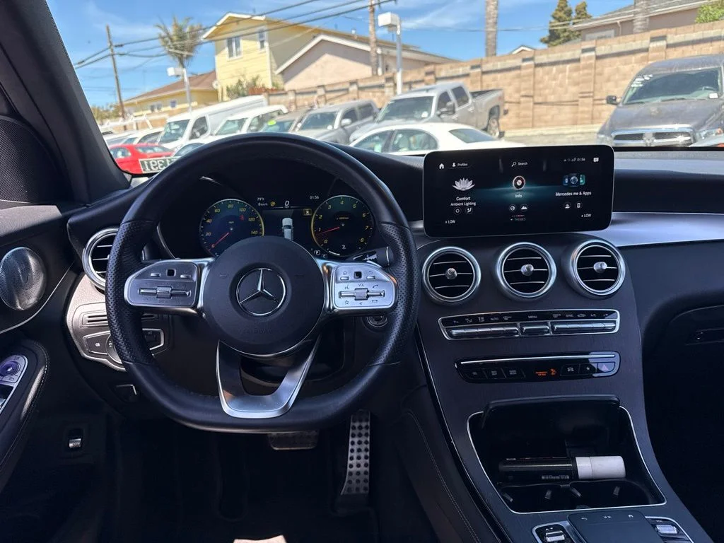 Used 2020 White Mercedes-Benz GLC 300 image 11