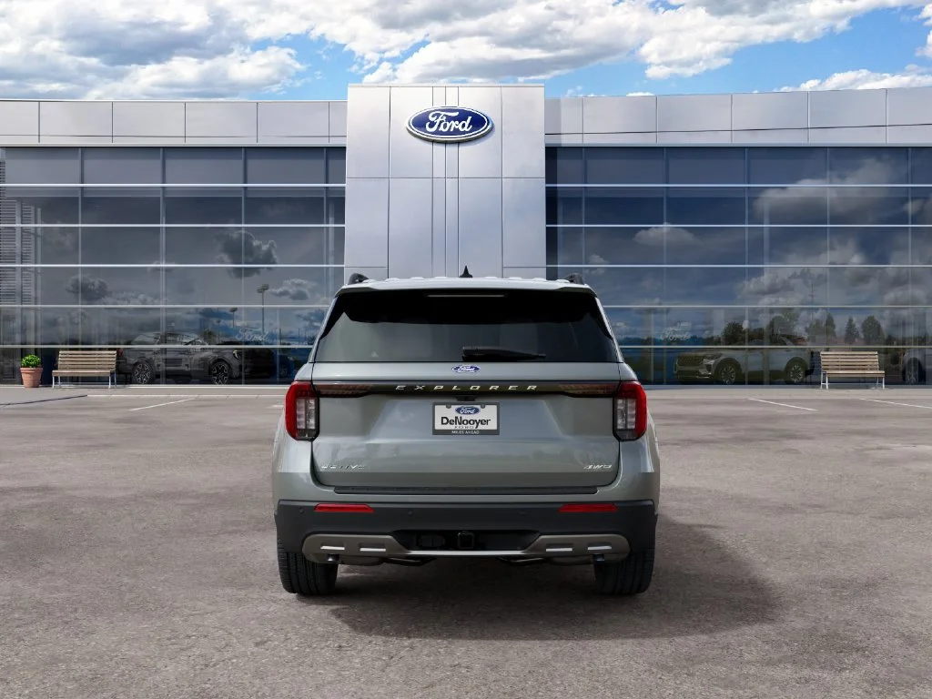 New 2027 Avalanche Gray Ford Active image 7