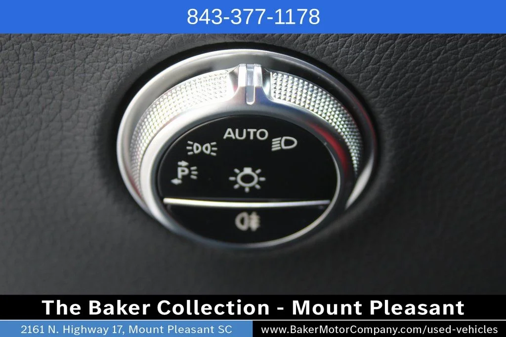 Used 2026 White Mercedes-Benz GLC 300 image 27