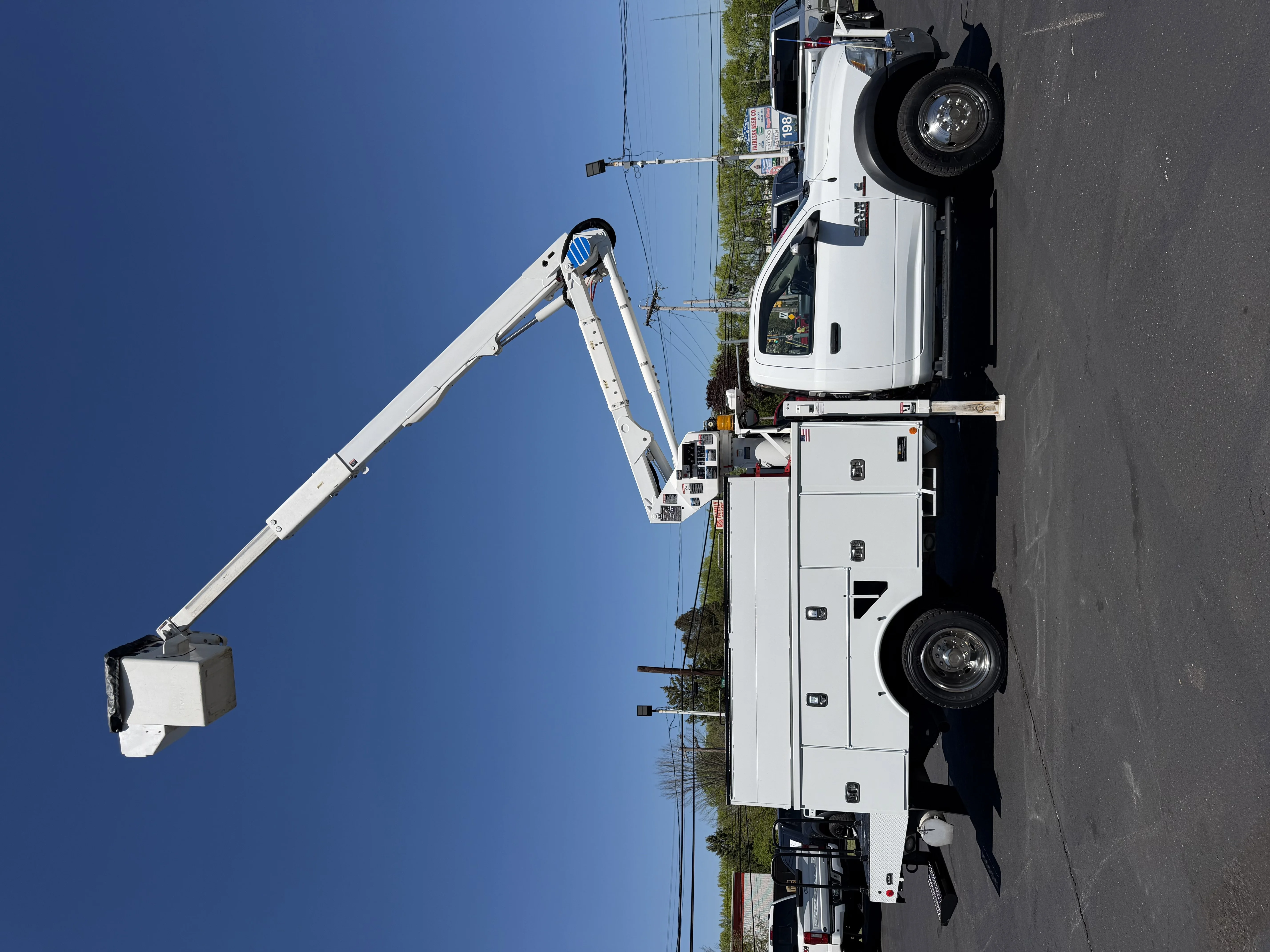 Used 2017 Bright White Clearcoat Ram  image 7