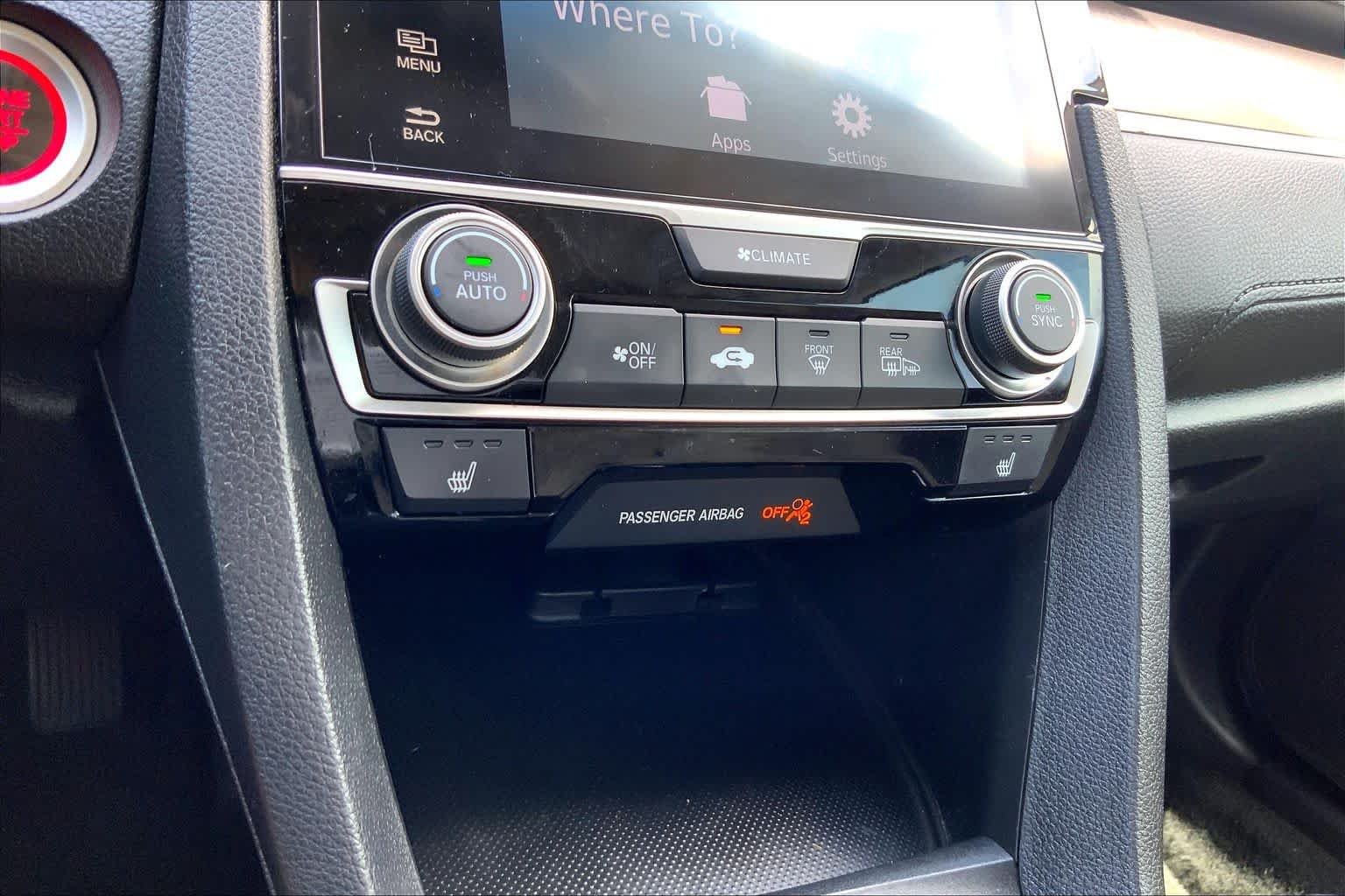 Used 2017 Lunar Silver Metallic Honda Touring image 26