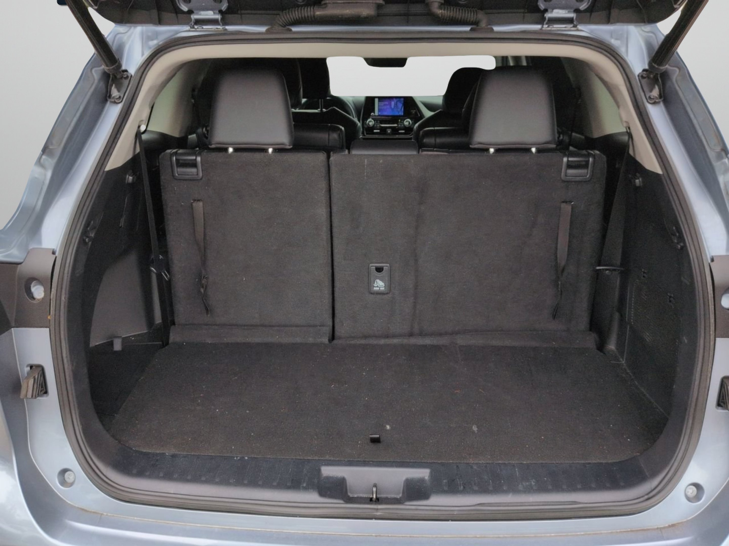 Used 2023 Moon Dust Toyota XLE image 14