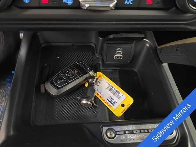 New 2026 Oxford White Ford Badlands® image 33