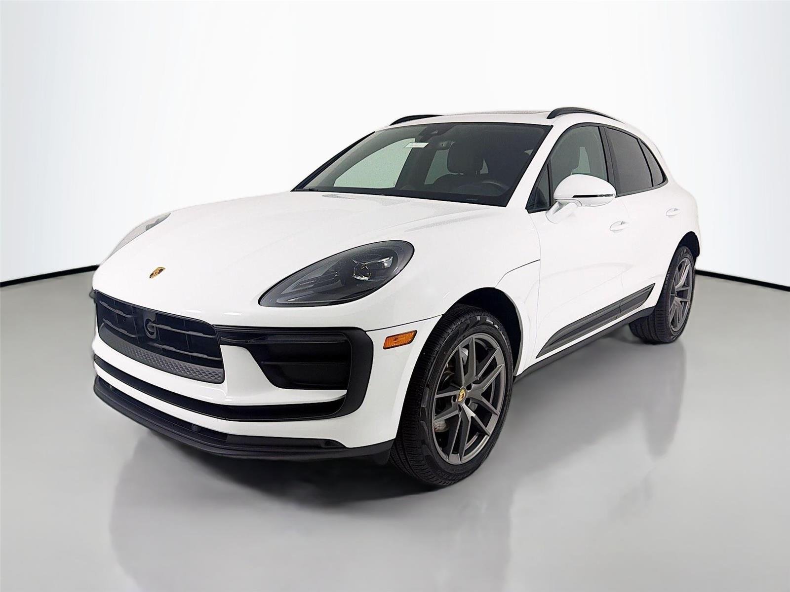 2025 Porsche Macan T