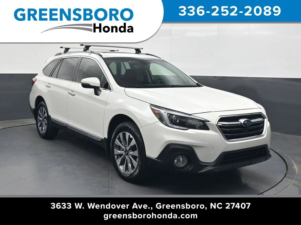 2018 Subaru Outback 2.5i Touring's photo