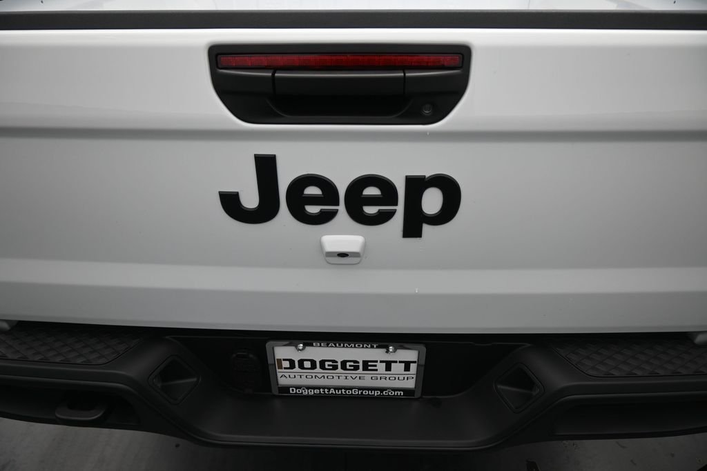 New 2026 Bright White Clear-Coat Exterior Paint Jeep Sport S image 10