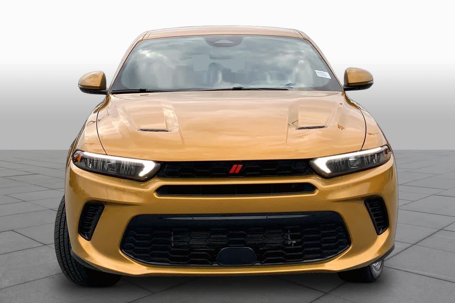 Used 2024 Acapulco Gold Dodge GT image 4